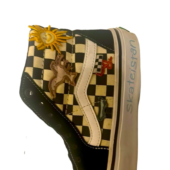 Vans x Skateistan SK8-HI limited edition Men’s size 6.5 - Picture 3 of 12